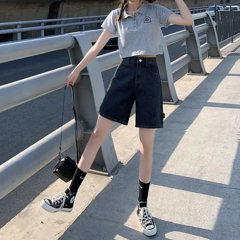 

Five point jeans shorts for women in summer 2021