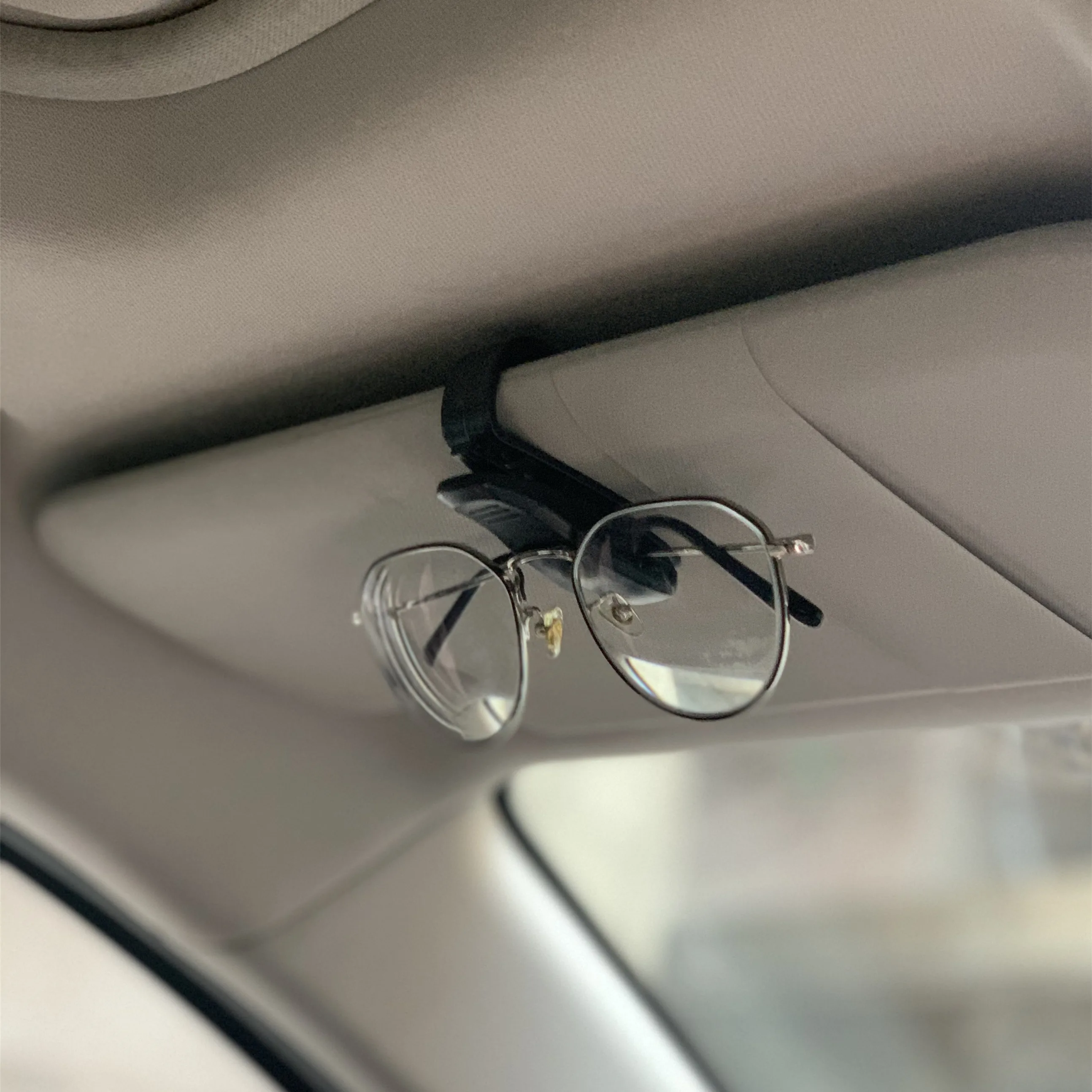 

Автомобильный зажим для очков Renault Koleos, Fluenec, Latitude, Sandero, Kadjar, Captur, Talisman, Megane, LAGUNA, Scenic, alдо