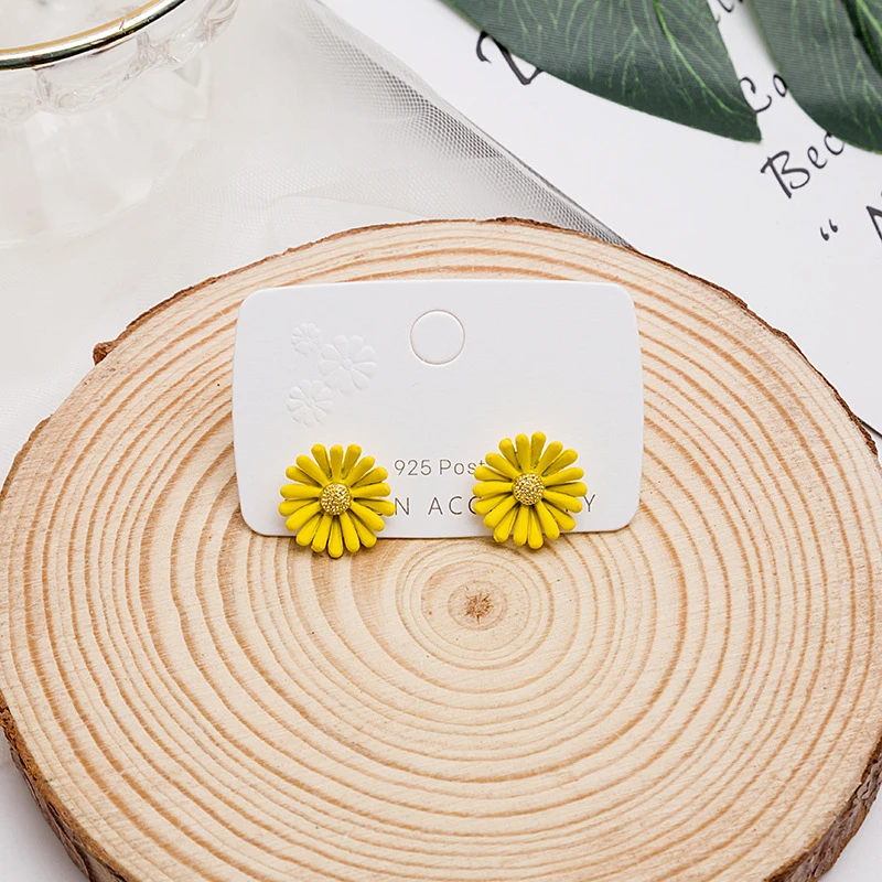 8 сезонов модные женские серьги-гвоздики однотонные с рисунком ромашки цветка