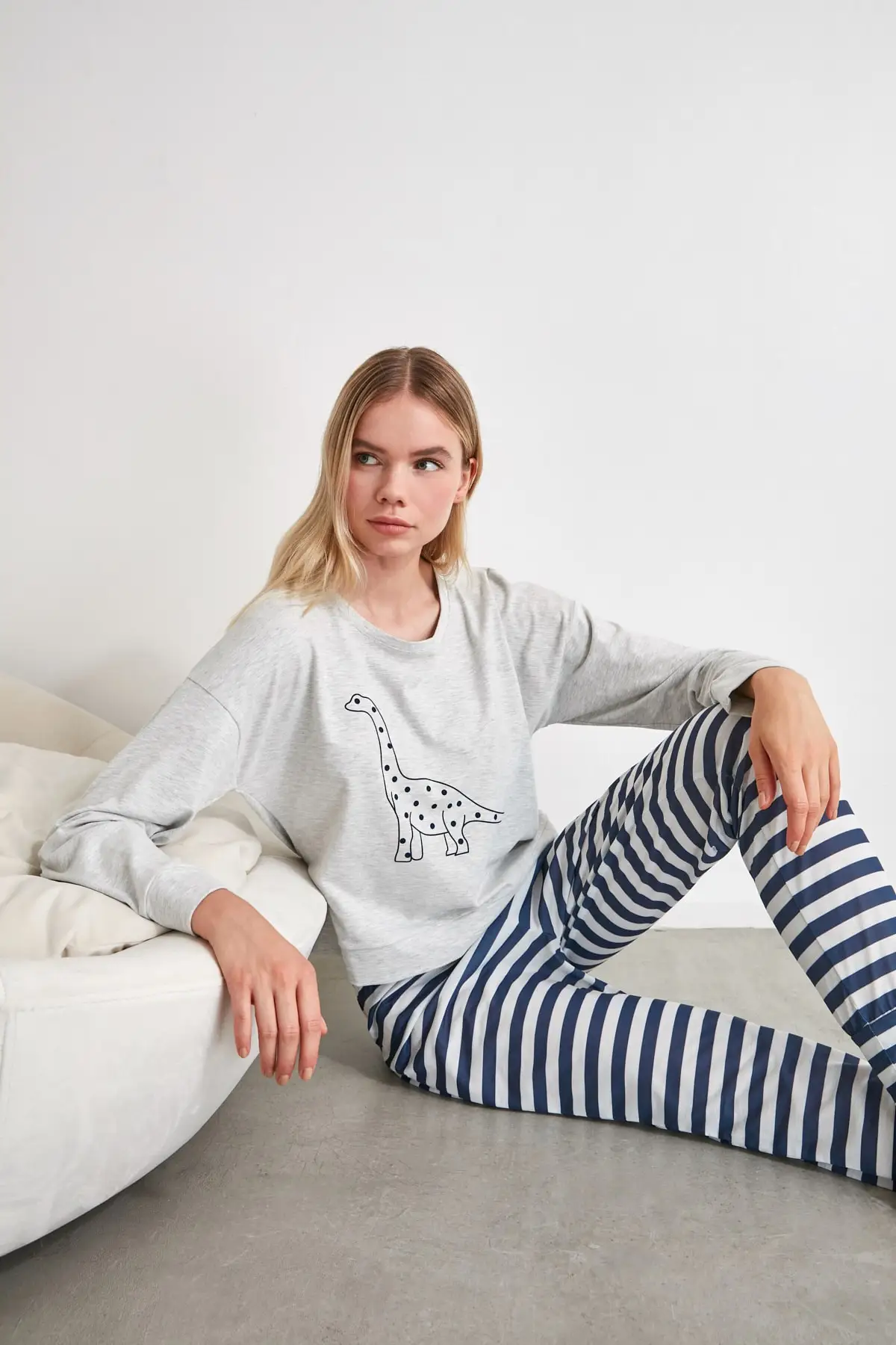 

Trendyol Printed Knitted Pajamas Set THMAW21PT0240