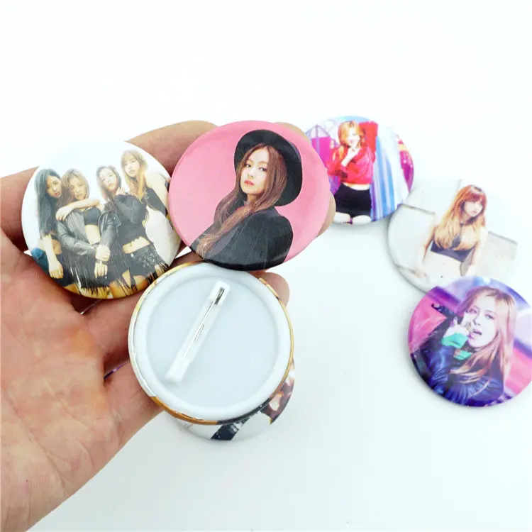 10 шт./компл. BLACKPINK альбом ПВХ значок брошь на груди орнамент из Костюмы Accessoies коллекция Симпатичные Косплэй вентиляторы подарки
