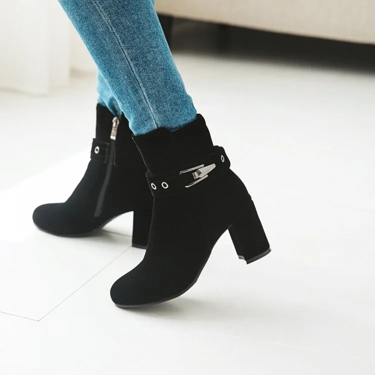 Женские ботильоны с ремешком и пряжкой на молнии сбоку | Обувь
