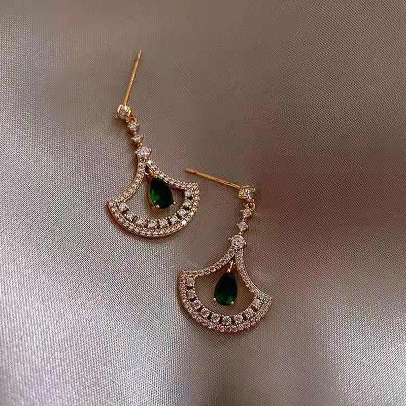 

2021 Fashion New Green Drop-Shaped Fan-Shaped 925 Silver Needle Ladies Exquisite Golden Earrings Romantic Luxury Jewelry Gift