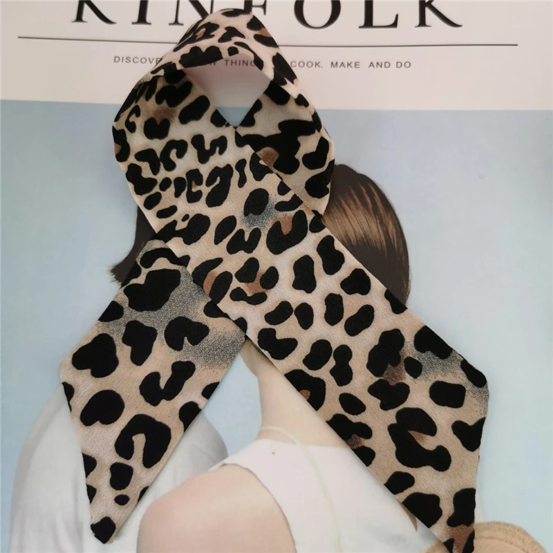 Маленький шелковый шарф для женщин с Микки Маусом новинка 2019 Сумка принтом и