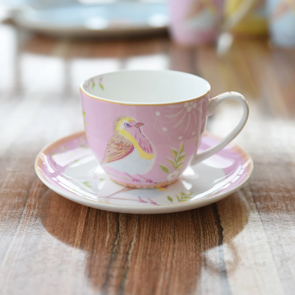 

European Creative Coffee Cup and Saucer Ceramic Reusable Tea Cup Porcelain Japanese Luxury Tasse A Cafe En Home Drinkware AB50BD