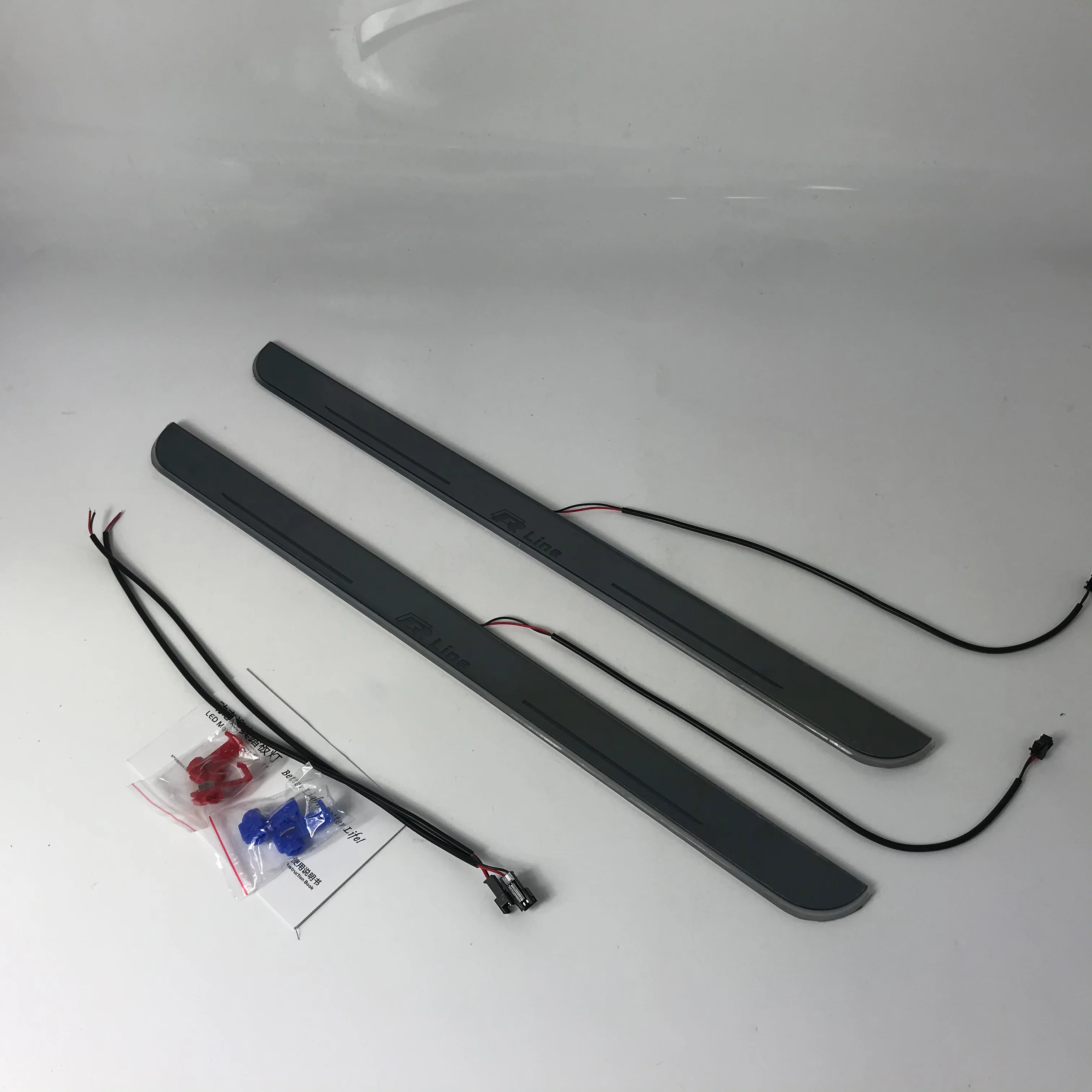 

LYQ 2PCS acrylic mobile LED welcome scooter wear plate door sill frame path light for Volksagen Passat R Flow/fixed light