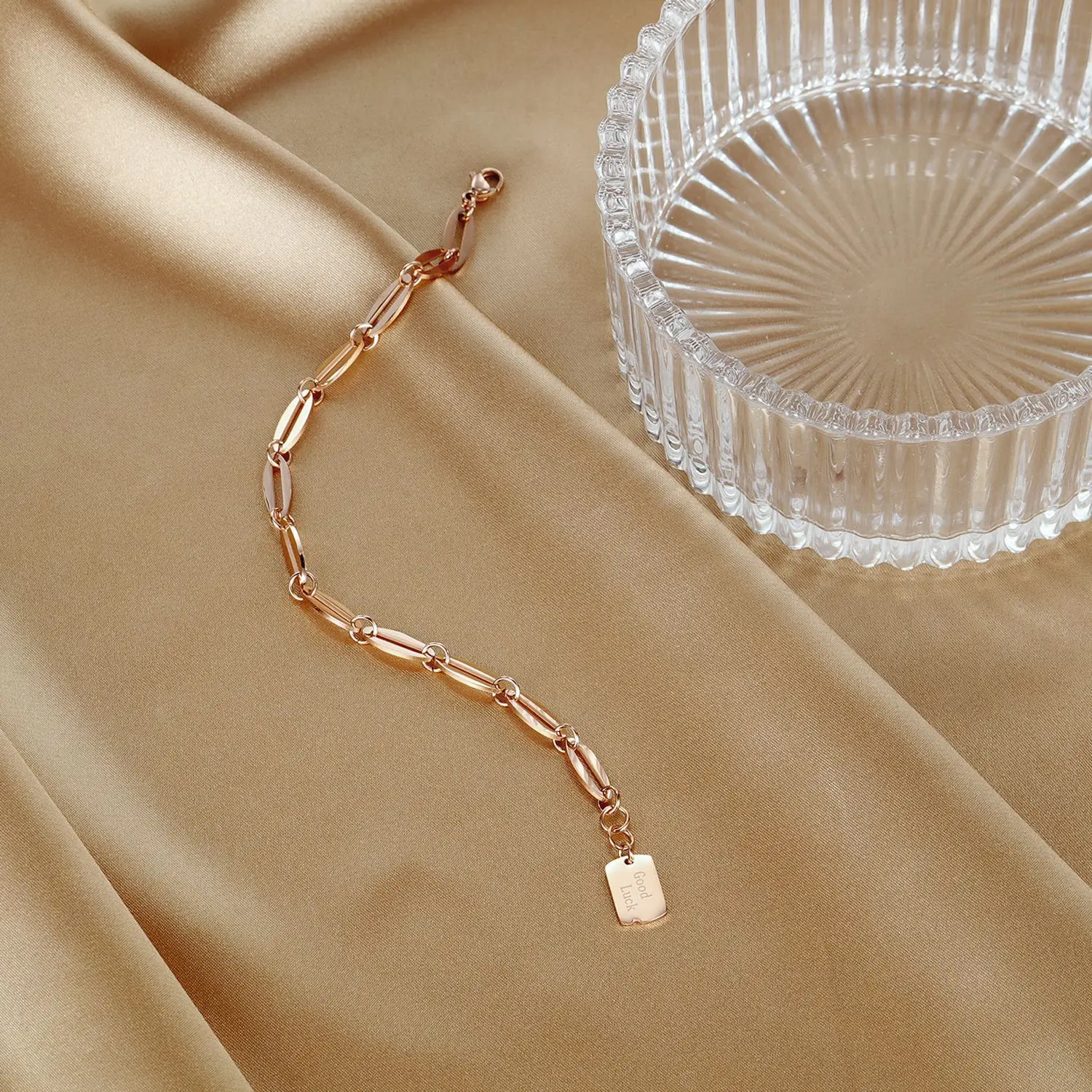 

VC-45 Japanese and Korean street style fashion titanium steel rose gold bracelet female net celebrity design style