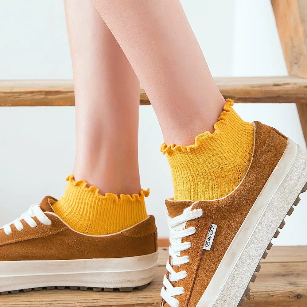 Модные мягкие хлопковые женские носки DOIAESKV с оборками однотонные милые удобные