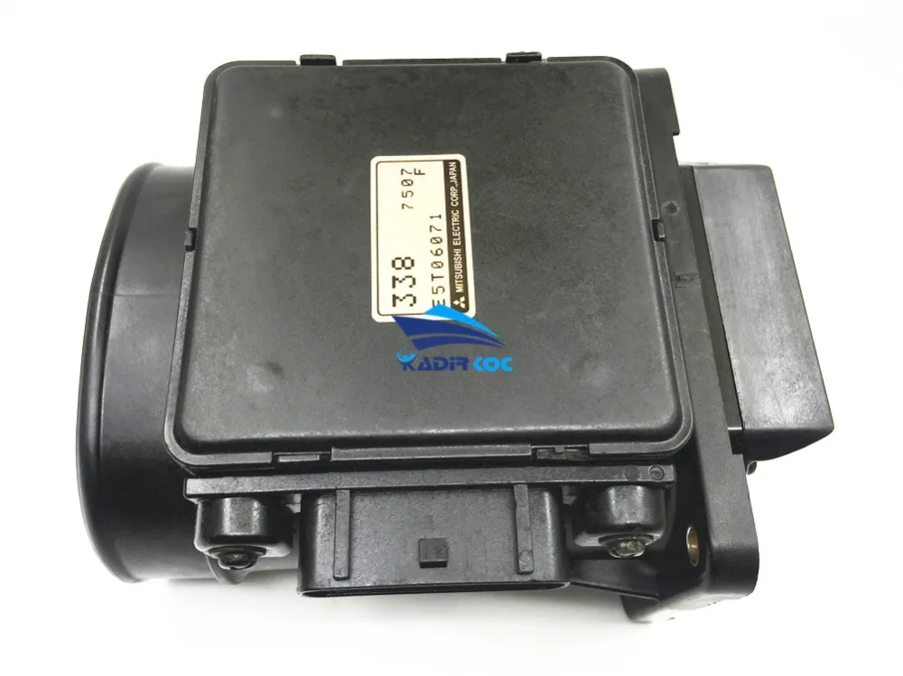 Упаковка из 1 японских оригинальных MAF датчиков MD357338 E5T06071 массового расхода воздуха для Mitsubishi L400 Delica Spacegear 2.4L 2004'