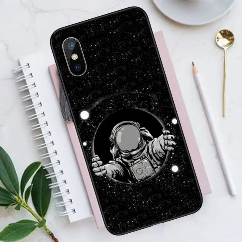 

Lover Plant Cartoon Phone Cases for iPhone 11 12 pro XS MAX 8 7 6 6S Plus X 5S SE 2020 XR Luxury brand shell funda coque