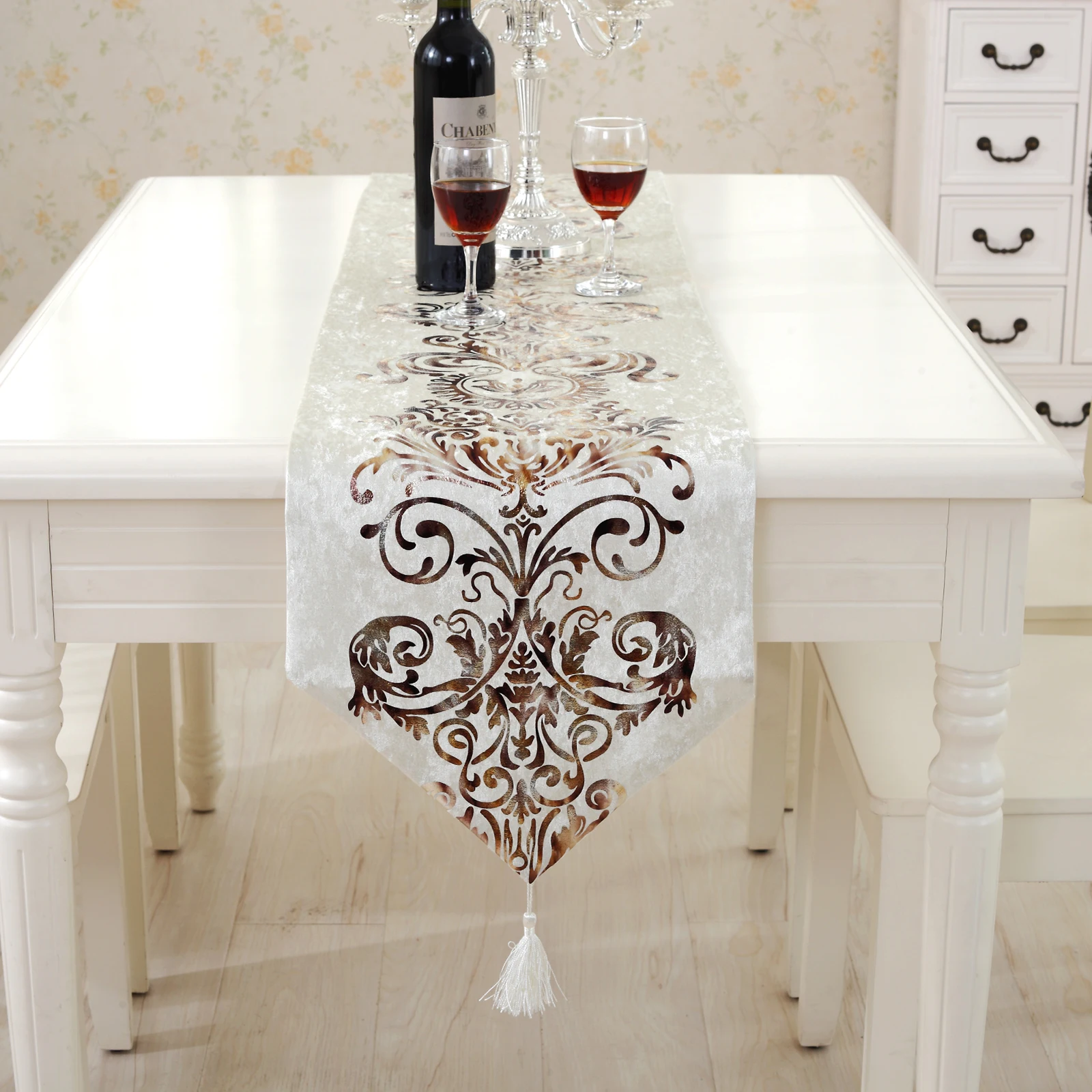 

Modern European Classical Simple Style Gold Stamping Printing Table Spreader Coffee Shop Pastoral Home Hotel Wedding Decoration