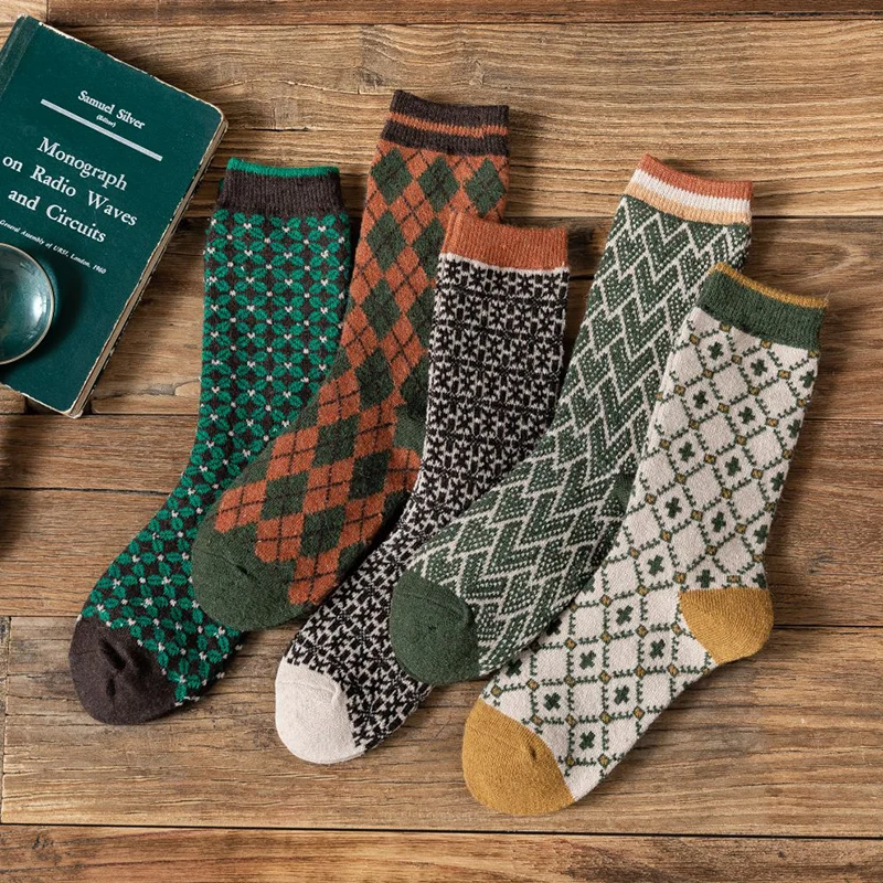 Long Wool Socks Women Korean Style Fashion Winter Cold Resistance Keep Warm Sock Thick Geometric Patterns Luxury Socken Calze