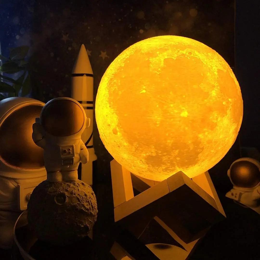 Moon light 16 color LED remote control night light 3D printing moon light with bracket and remote/touch control USB rechargeable