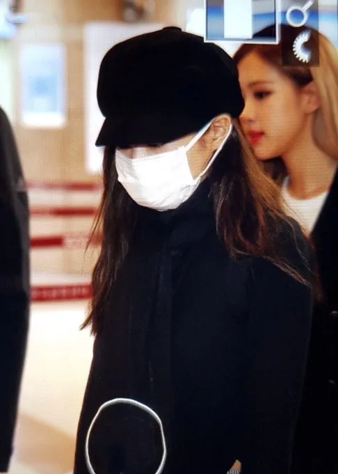 Свитшот женский однотонный с длинным рукавом и капюшоном в стиле Звезд|Женские