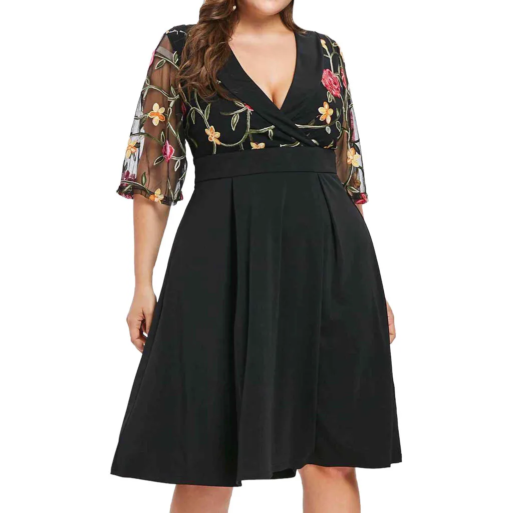 

5XL Women Casual Floral Short Sleeve Lace hollow out Plus Size 5XL Solid Applique V-Neck Dress women vestidos #B