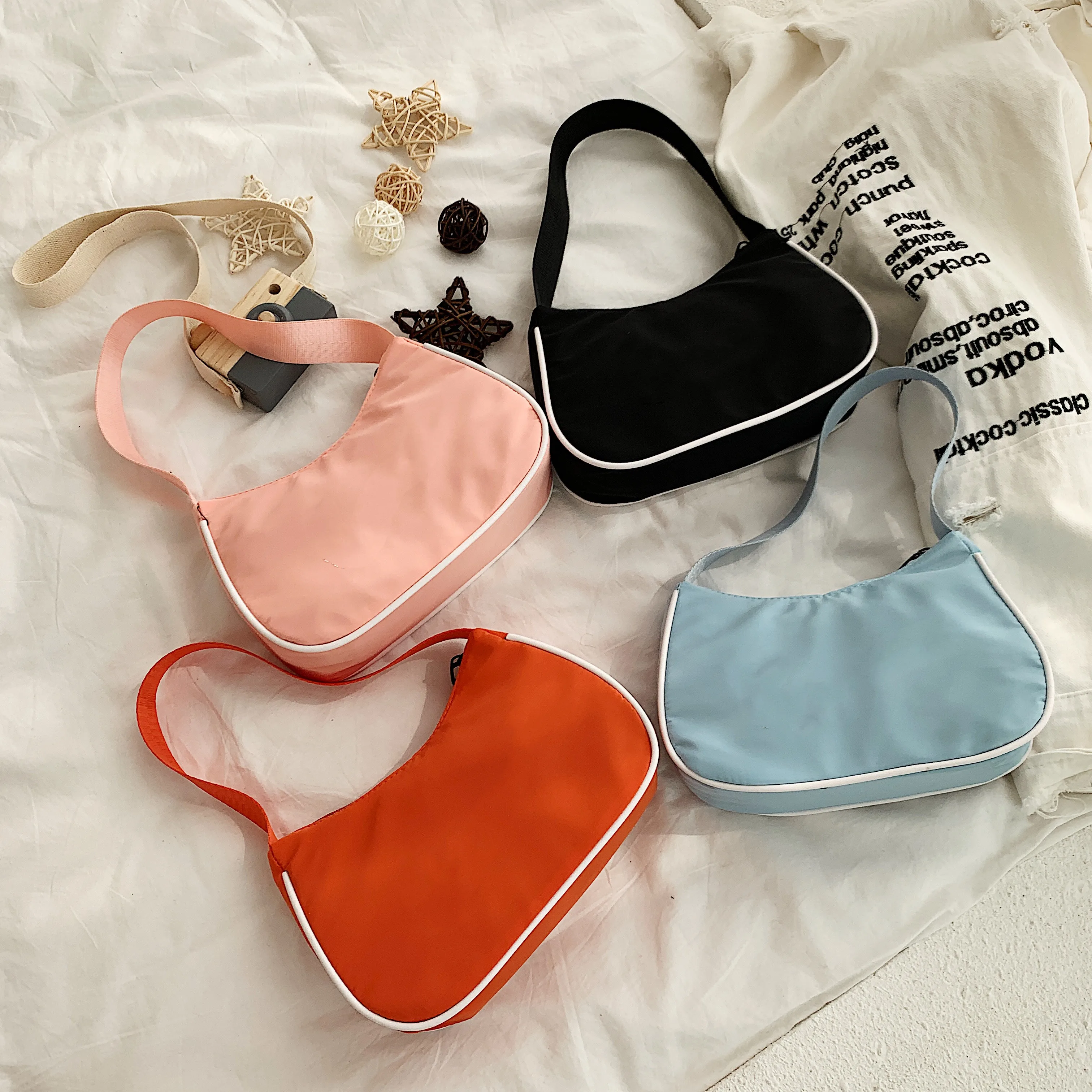 

2021 new fashion trend ladies underarm shoulder bag cosmetic bag cosmetic bag