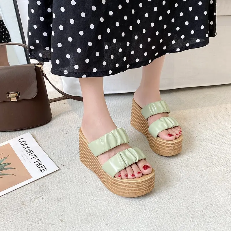

Thick bottom wedge sandals female 2020 summer new fashion wild slippers wear super high heel muffin bottom sandals Z1013