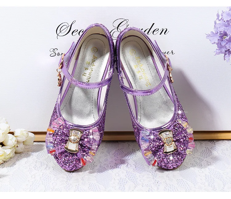 Детская кожаная обувь принцессы для девочек; Повседневная блестящая детская обувь на высоком каблуке с бантом-бабочкой; цвет синий, розовый, серебристый