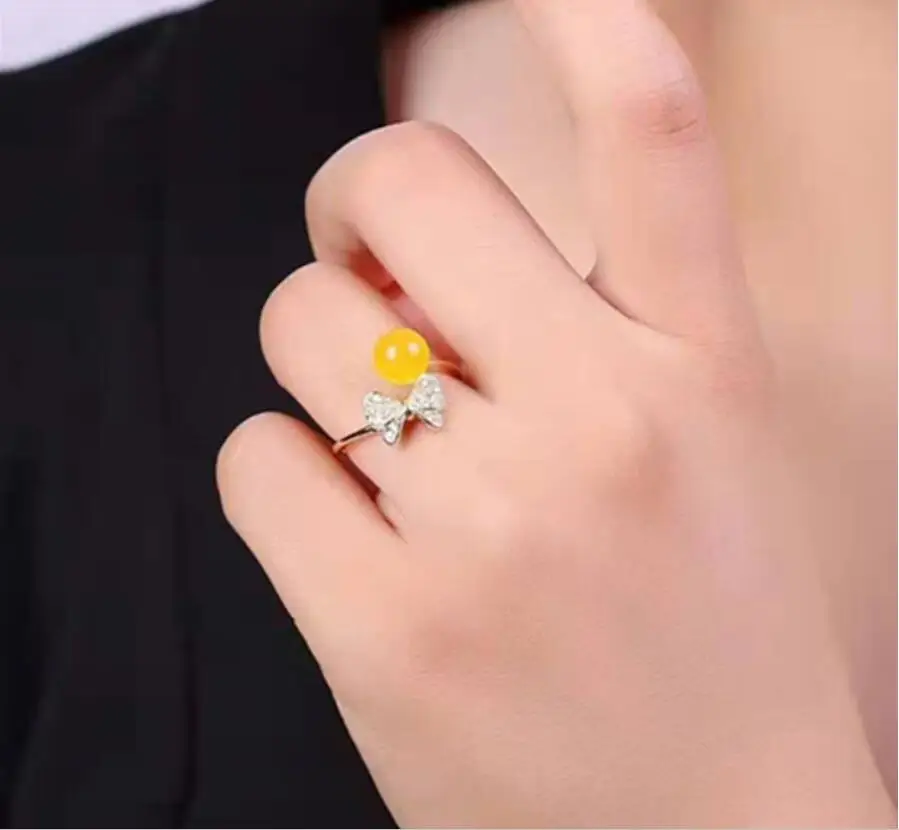 18K bag gold and silver 7mm natural yellow beeswax live ring