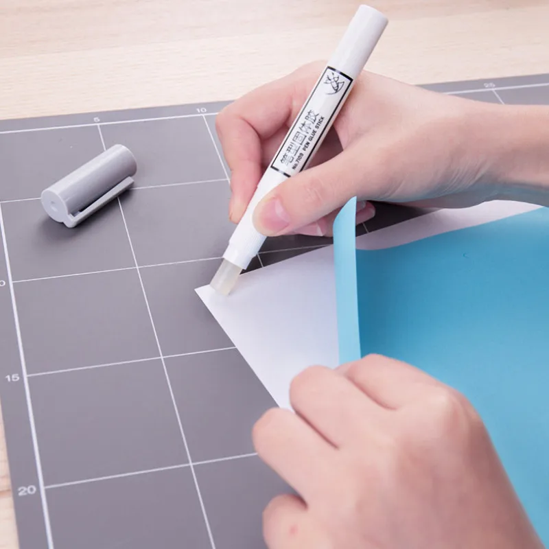 Новейшая модель Ручка с акварелью для оптовой продажи Форма клей карандаш