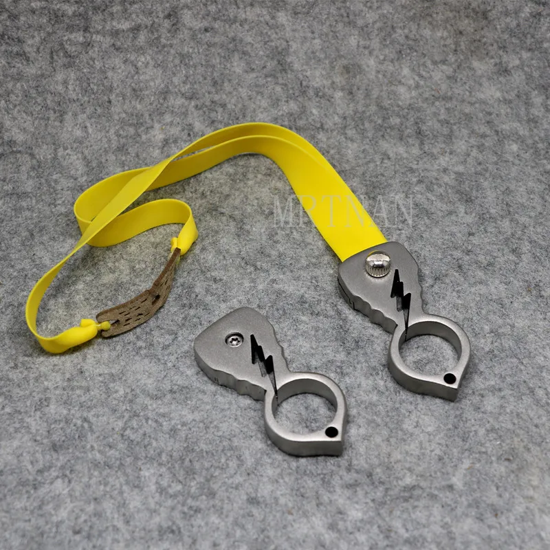 

Flat Leather Slingshot High Precision Outdoor Competition Stainless Steel Slingshot Ring Bow Shooting Hunting Powerful