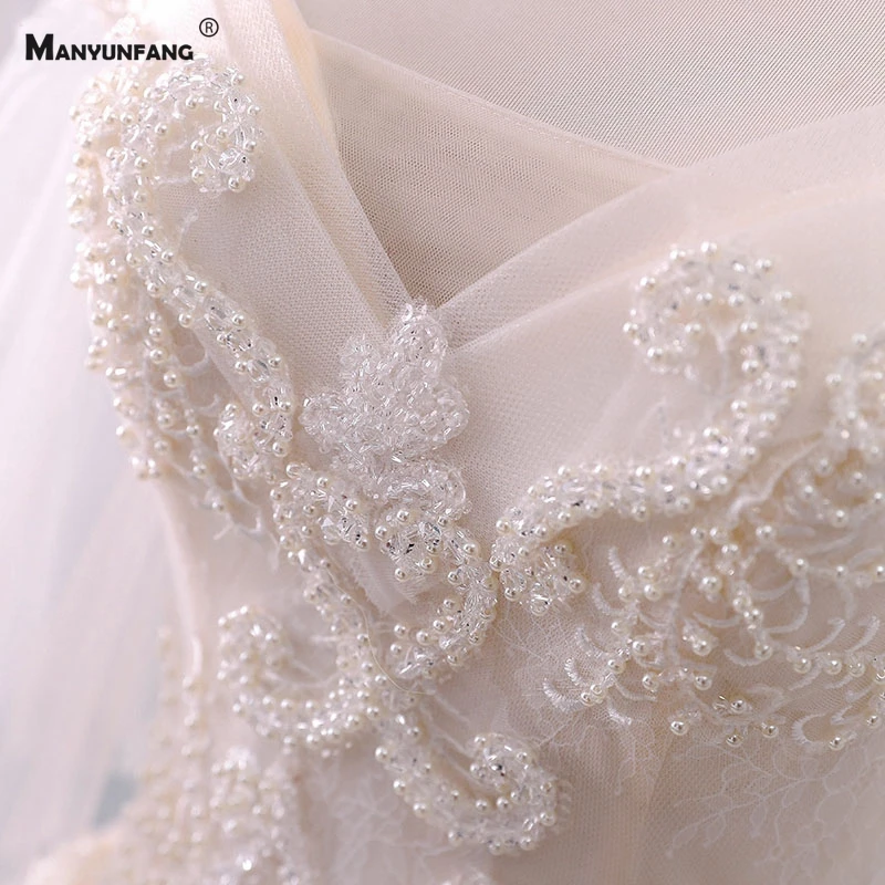 

Elegant Boat Neck Embroidery Appliques Tulle Flare Sleeve Wedding Dress Cathedral Train Lace Up Back Pearl Bridal Ball Gown