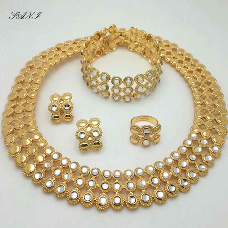 

Fani 2019 statement Bridal jewelry set brand Nigerian Wedding woman accessories jewelry set Wholesale Dubai Gold Jewelry Set