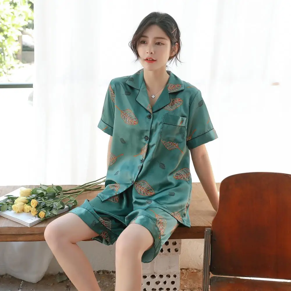 

Pajama woman summer silk short-sleeved two-piece suit thin Korean version loose sexy home wear lovely ice silk pajamas