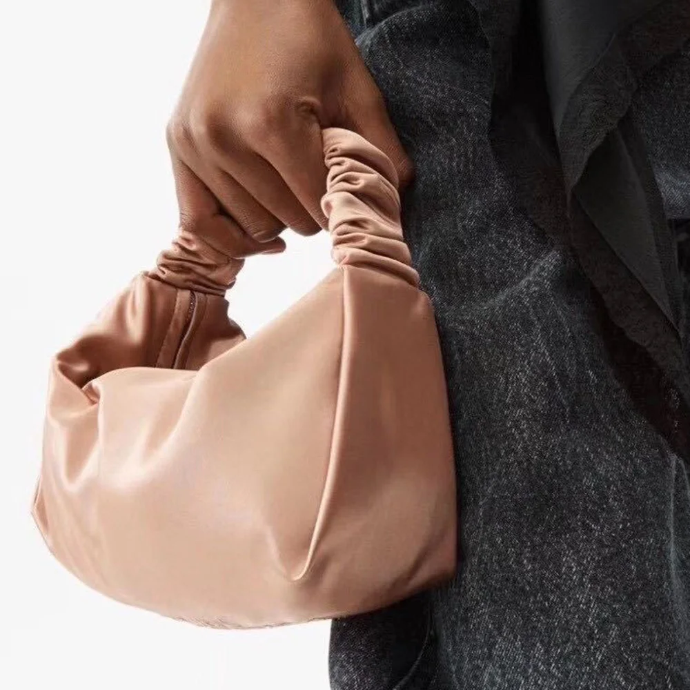 

Vintage Pleated Women's Handbags High Qquality Silk Satin Hand Bags for Women 2021 Pillow Clutch Women's Bag Casual Solid Tote