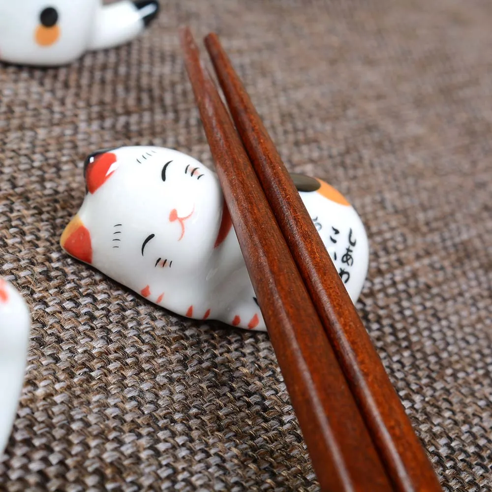

2022 new Ceramic Chopsticks Cartoon Holder Rack Cat Chopsticks Holder Mat Chopsticks Care Fashion Kitchen Tableware