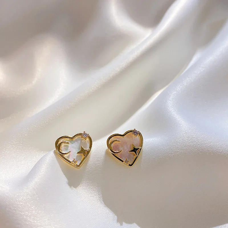 

Minimalist Shell Star and Moon Stud Earrings for Women Girl Simple Gold Color Metal Heart Shape Small Statement Earrings Jewelry