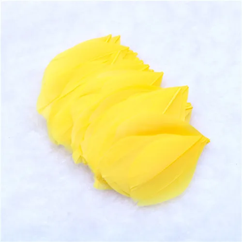 Gold yellow 50 шт в наборе, 5-8 см натуральный красочные гусиное перо для украшение ручной работы для изготовления Свадебная вечеринка Декор Аксессуары Свадебные украшения - Цвет: Gold yellow