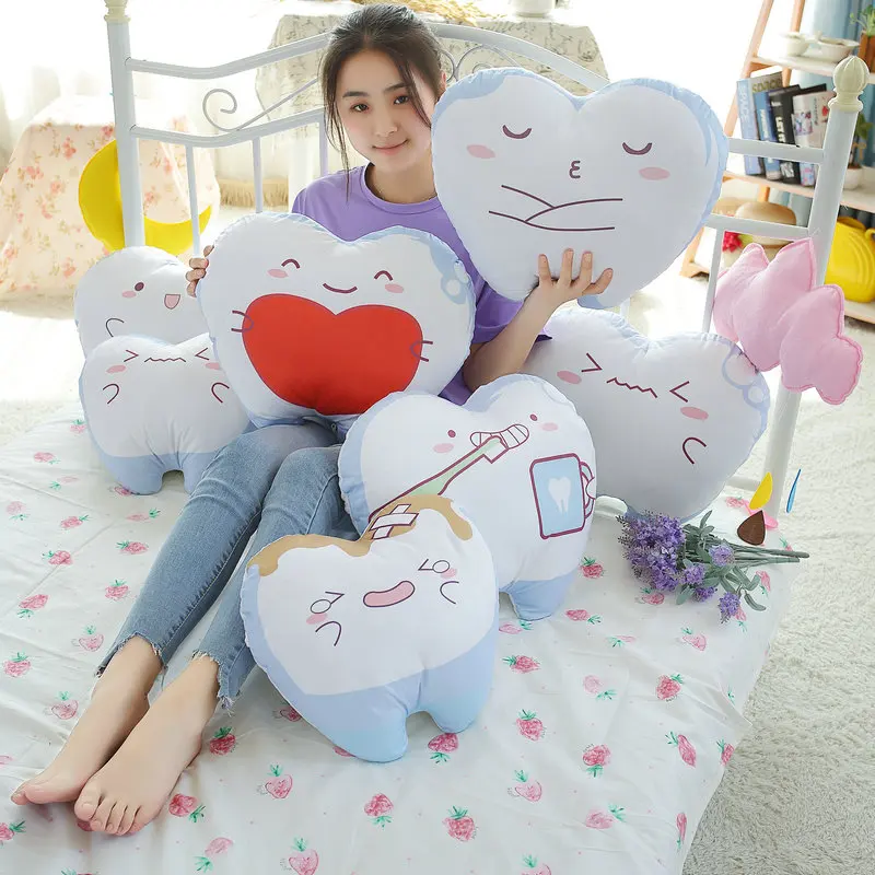 

Free Shipping Cartoon Tooth Plush Pillows Cute Smile Teeth Soft Sofa Cushion Birthday Gift For Kids Kids Toys Home Decoration