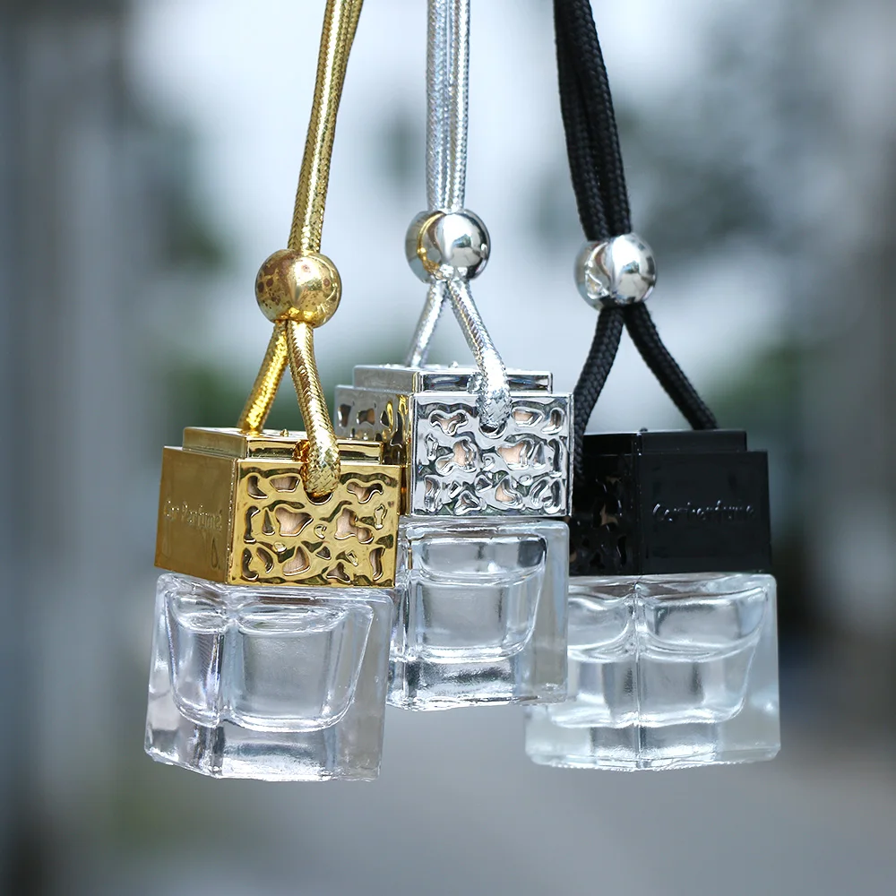 

1PCS Glass Car Hanging Empty Perfume Bottle Essential Oils Diffuser Fragrance Air Fresher Auto Ornament Household Home Decor