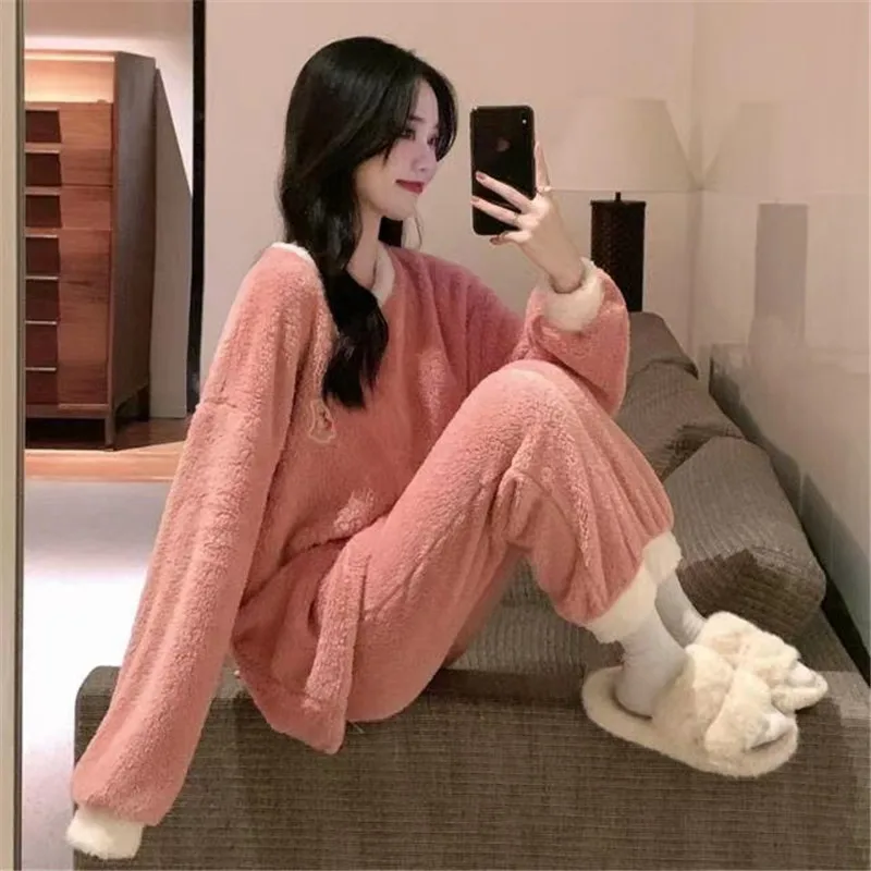 

Autumn Winter Women Pajamas Sets Thick Warm Flannel Sleepwear Pyjamas Long Sleeve 2 Piece/Set Plus Size Nightgown Female