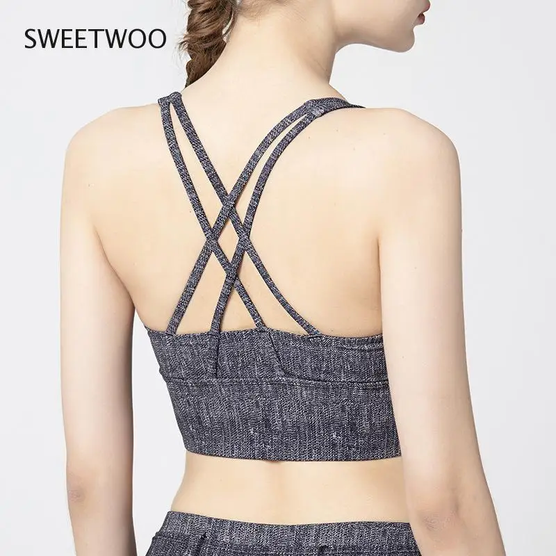 

Sportswear & Accessories