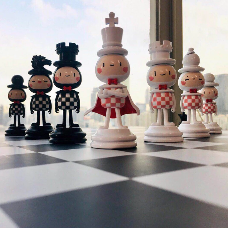 

Оригинальная Шахматная серия глухая коробка, игрушечная кукла, случайный один, милый аниме-персонаж, Подарочная коробка, подарок-сюрприз