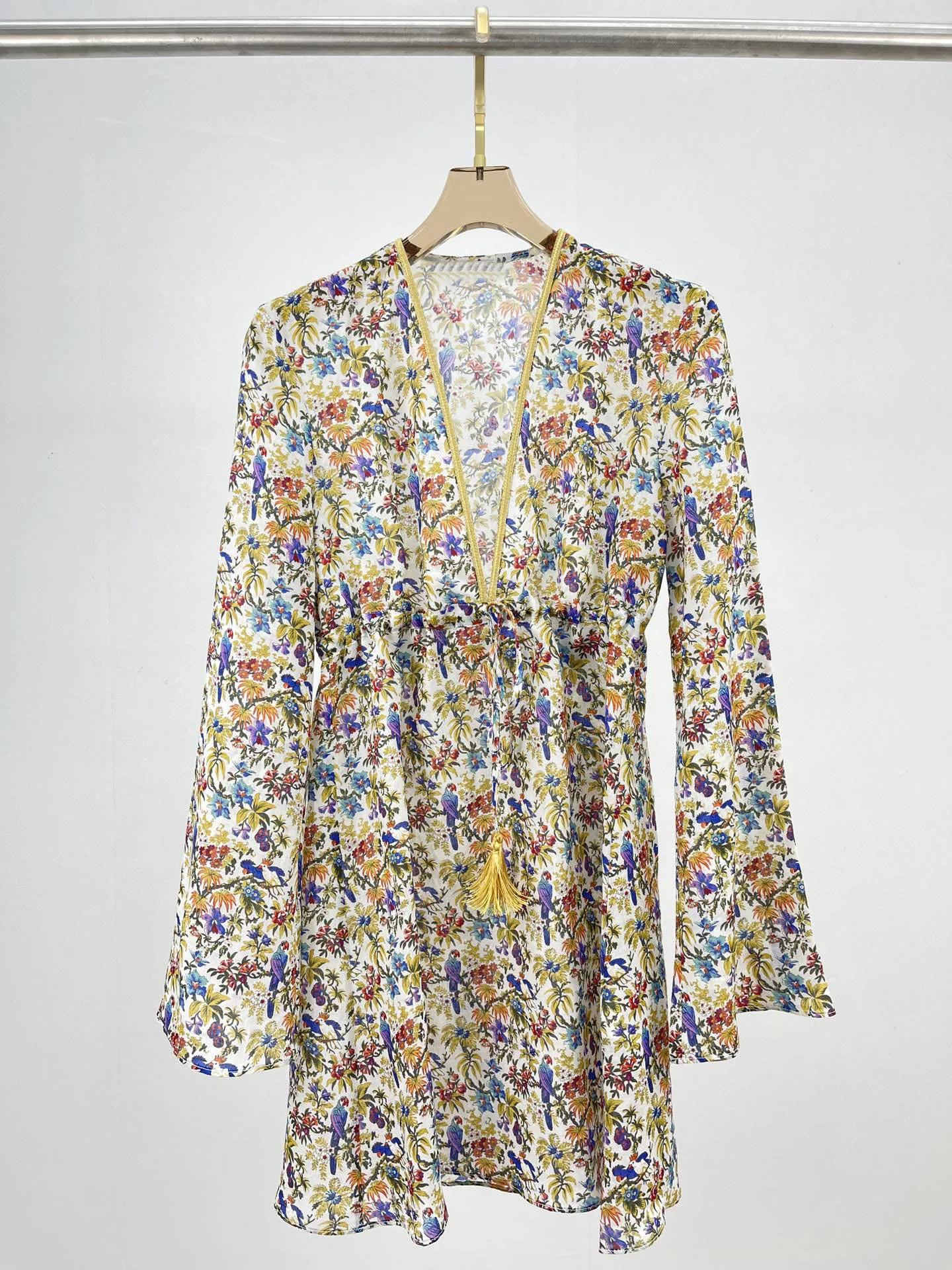 

Женское платье из рами с цветочным принтом, платье с длинным рукавом и V-образным вырезом, с кисточками на талии