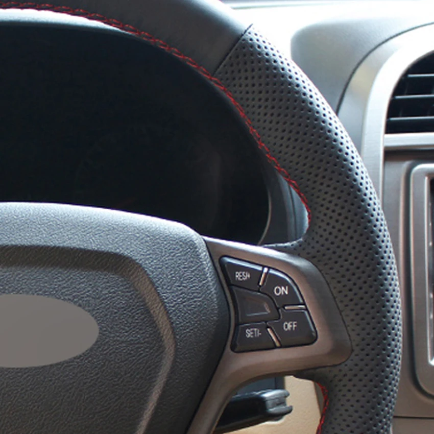 

LQTENLEO Black Genuine Leather Car Steering Wheel Cover For Chery Tiggo 3 2014 2015 2016 2017 2018 Tiggo 2010 2011 2012 2013