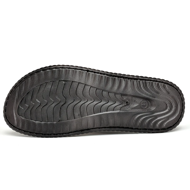 

Fashion Genuine leather Men flip flops High Quality Outdoor waterproof Beach sandals Summer Men Slippers Zapatos De Hombre Brown