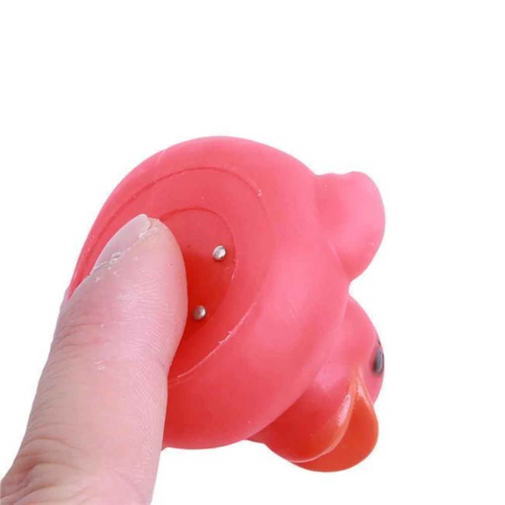 

1Pc Glowing Newborn Baby Bath Toy Changing Color Duck Flashing LED Lamp Light For Baby Kids Led Duck Toy perfect gifts toys