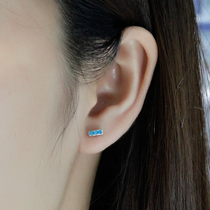 Серьги гвоздики из серебра 925 пробы с голубым камнем|Серьги-гвоздики| |