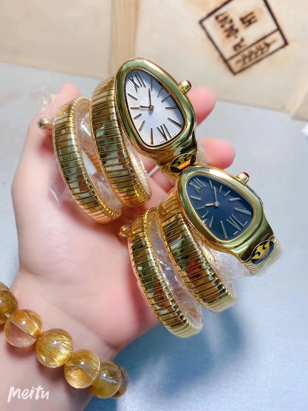 

Luxury Brand New Women Snake Yellow Gold Bracelet Blue White Rome Japanese Quartz Stainless Steel Sapphire Dress Sport Watches