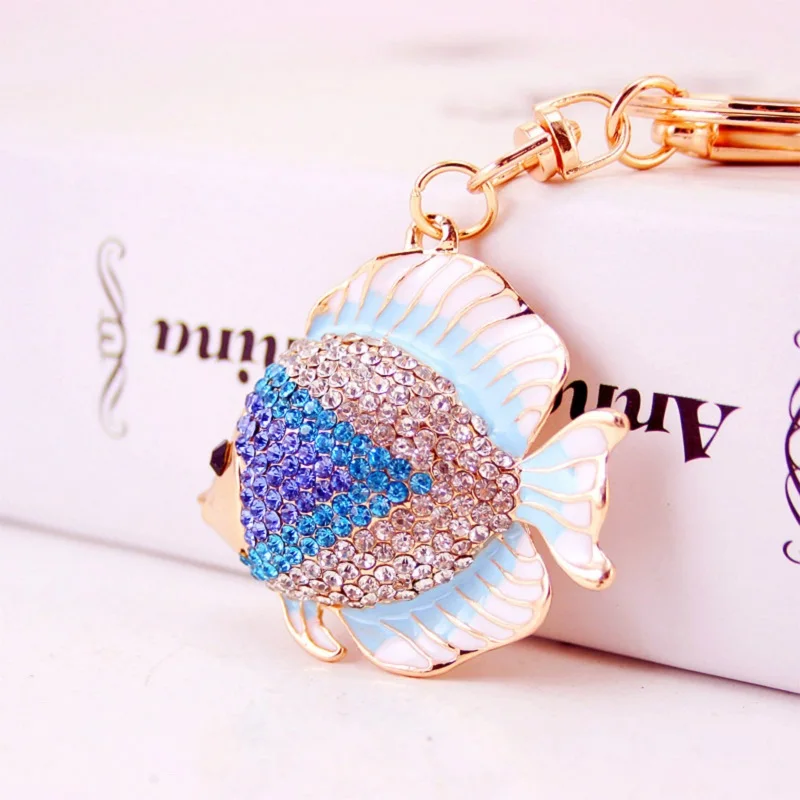

Creative Rhinestone Encrusted Key Chain Cartoon Color Fish Keychain Women Bags Accessorized Marine Animal Keyring Metal Pendants