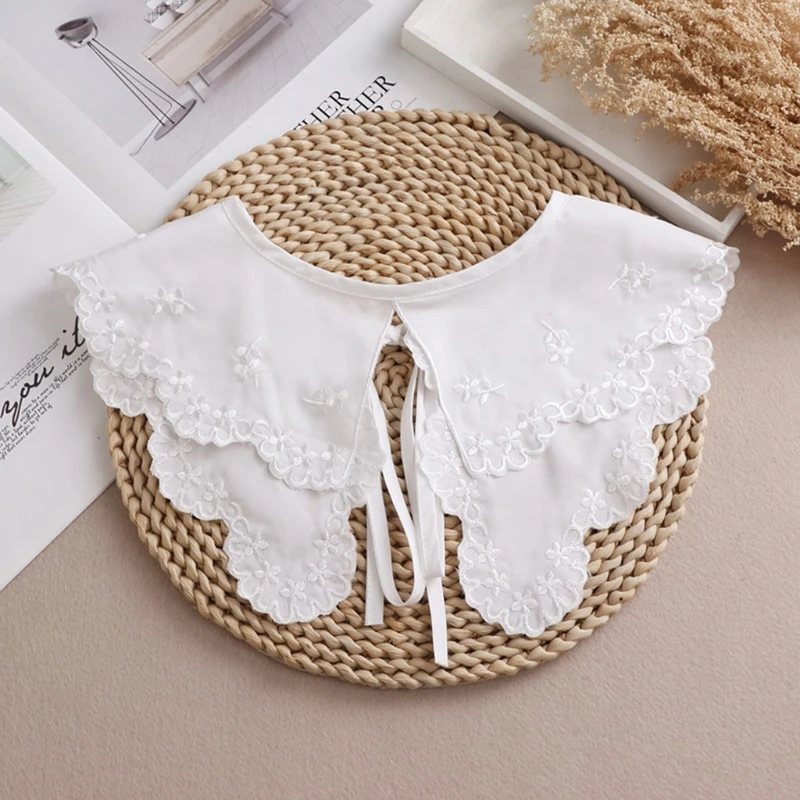 

Women Hollow Out Dragonfly White False Collar Jacquard Shawl Necklace Capelet F3MD