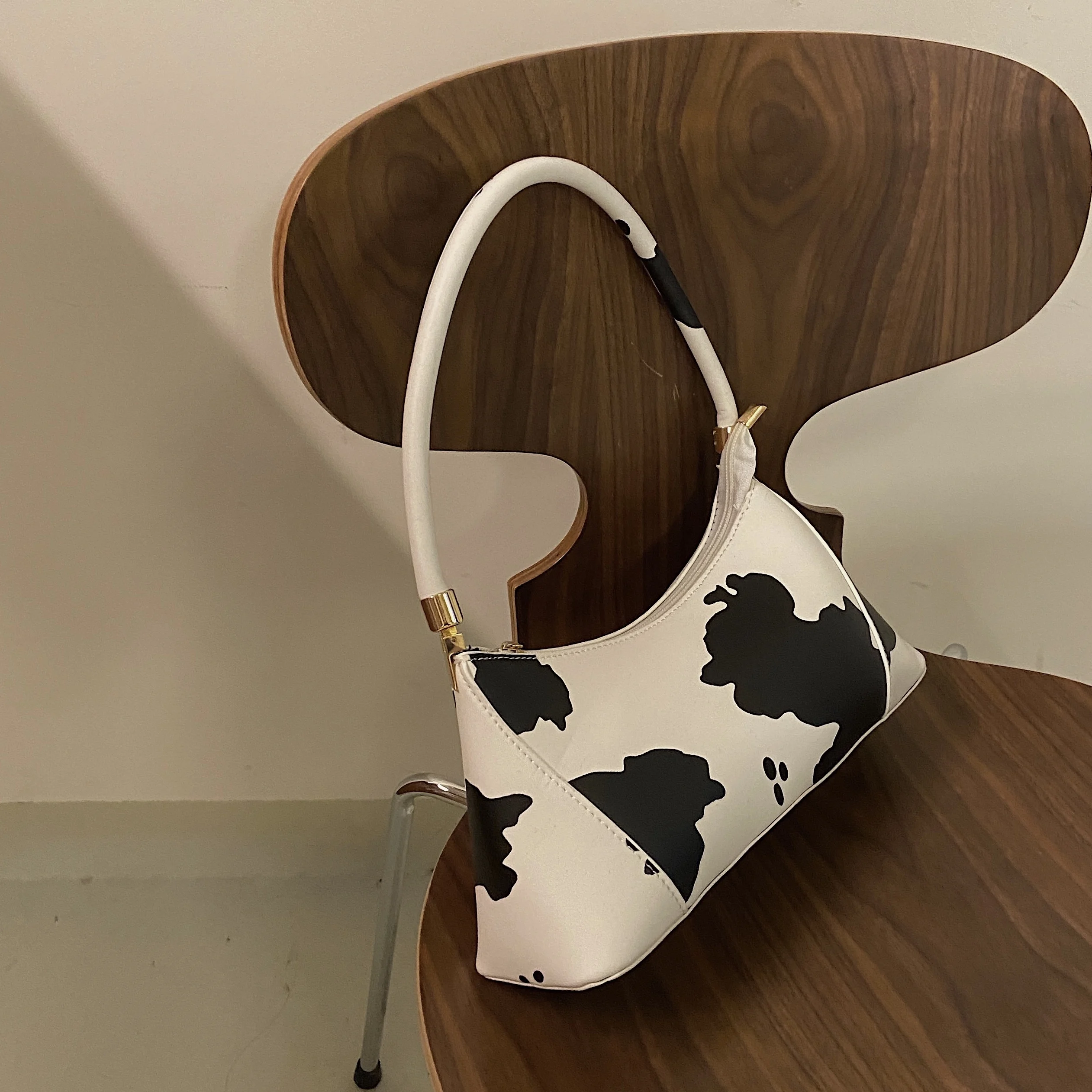 

New Fashion Women Baguette Handbags 2020 Milk Cow Pattern Ladies Shoulder Crossbody Bags Collection Vintage Girls Evening Clutch