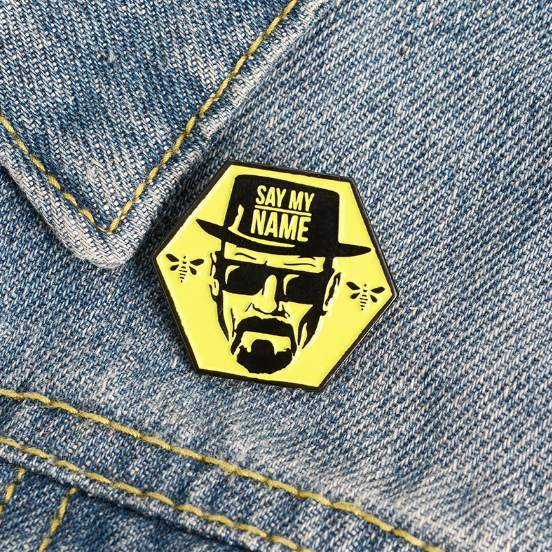 

2020 Creative Men Avatar Enamell Brooch Says My Name Lapel Pin Badge Bee Funny Backpack Pin For Friends Accessories Jewelry