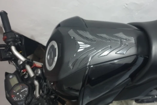 Накладка на бак декоративная Защитная крышка из углеродного волокна для