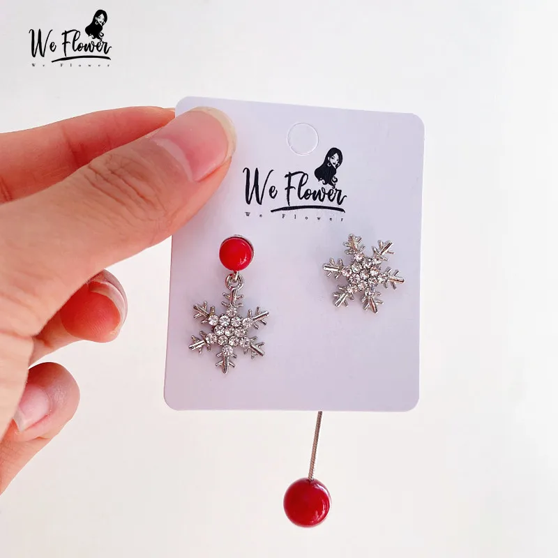 Серьги в виде снежинок из красного жемчуга с необычным цветком серебряные