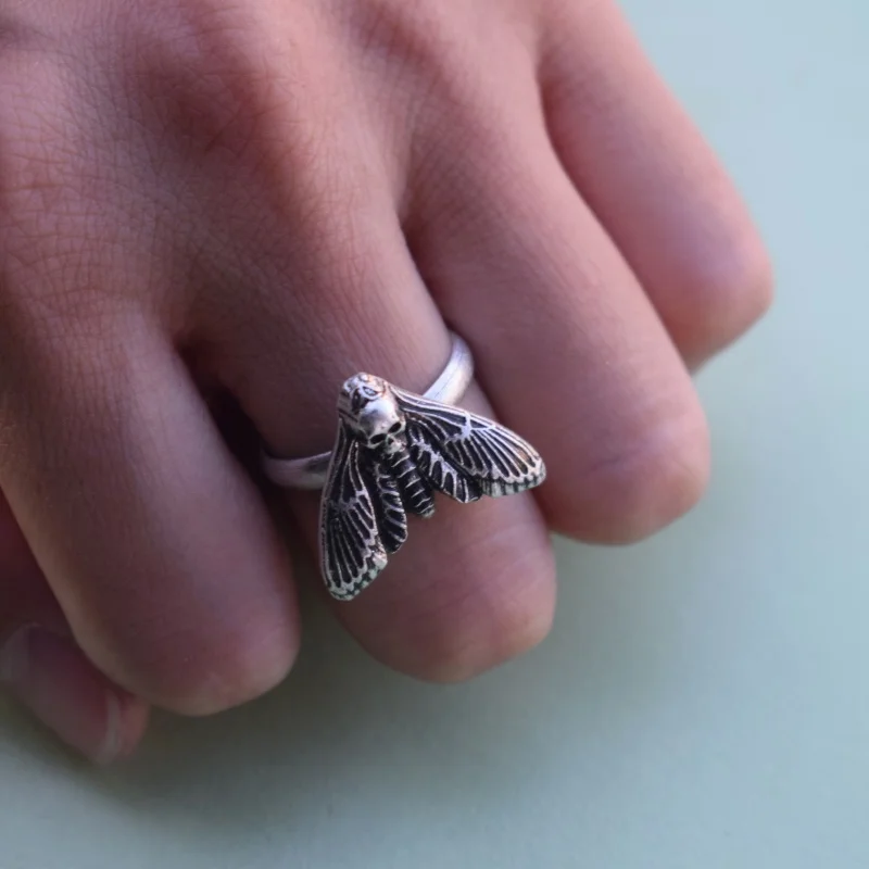 12 шт. любимой Регулировка размера головы смерти череп бабочка Мотылек кольцо